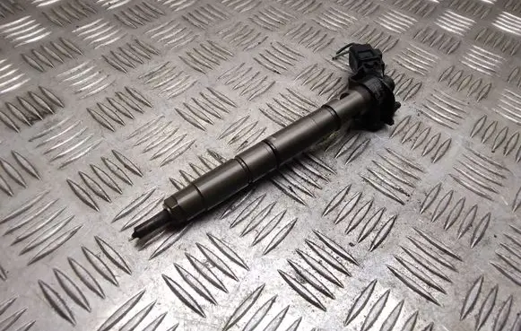 Fuel injector