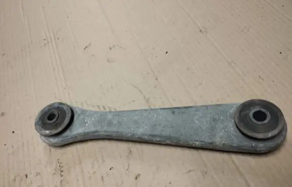 Lincoln Town Car Rear upper control arm/wishbone
