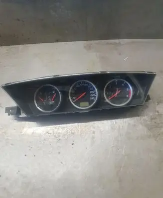 Nissan Primera Speedometer (instrument cluster) AU821