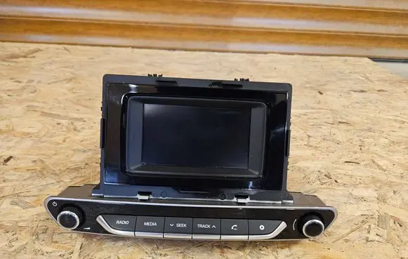 Hyundai Ioniq Radio/CD/DVD/GPS head unit 96180-G2260