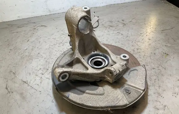 Polestar 2 Front wheel hub 31681837