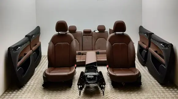 Alfa Romeo Stelvio Interior set 156132360 156135896