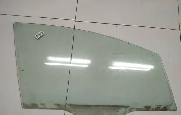 Mazda 5 Front door window glass four-door as2