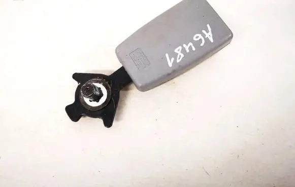 Mazda Premacy Rear seatbelt buckle