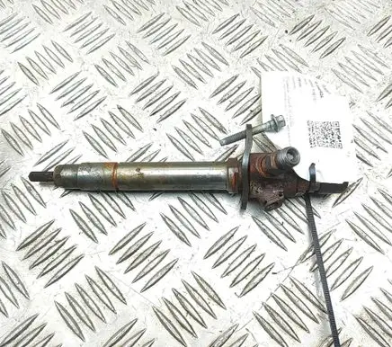Jaguar XF X250 Fuel injector 5U3Q9K546AA
