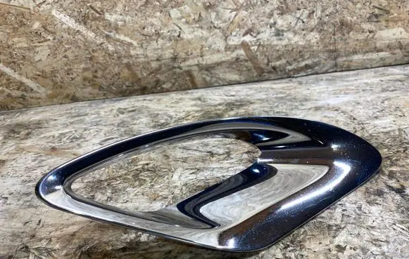 Front fog light trim/grill