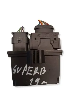 Skoda Superb B8 (3V) Adblue control unit 197542800 0444050203 3Q0941329