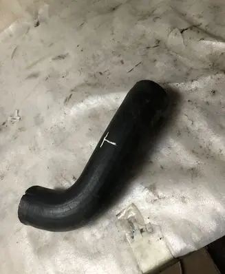 Audi Q3 8U Intercooler hose/pipe 5n0145832r