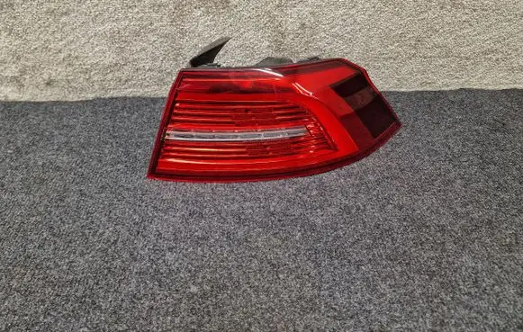 Volkswagen PASSAT B8 Rear/tail lights 3G5945208E