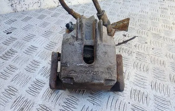BMW 5 E39 Rear brake caliper