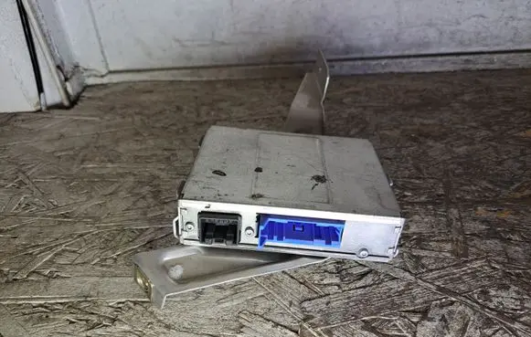 Audi A6 S6 C5 4B GPS navigation control unit/module 4B0919895B