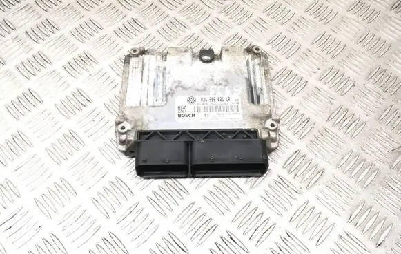 Volkswagen PASSAT B6 Engine control unit/module 03G906021LR 0281013260 1039S16965