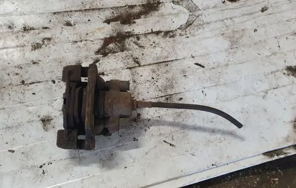 BMW 7 E38 Rear brake caliper NOCODE