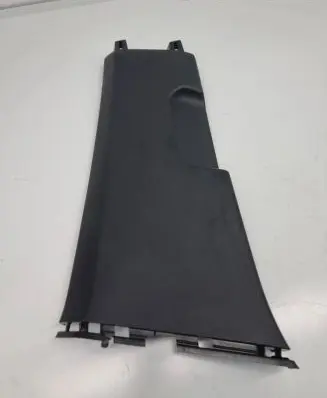 (B) pillar trim (bottom)