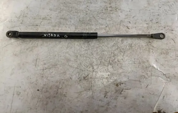 Suzuki Grand Vitara I Front bonnet/hood damper/strut 4DG03S90