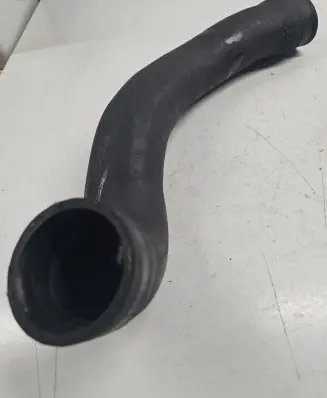 Volvo XC90 Intercooler hose/pipe
