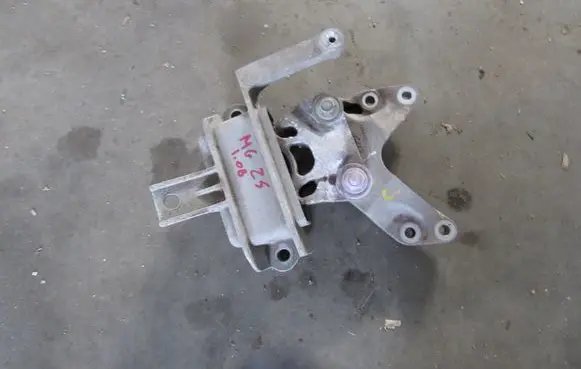 MG ZS Engine mount vacuum valve 10232950