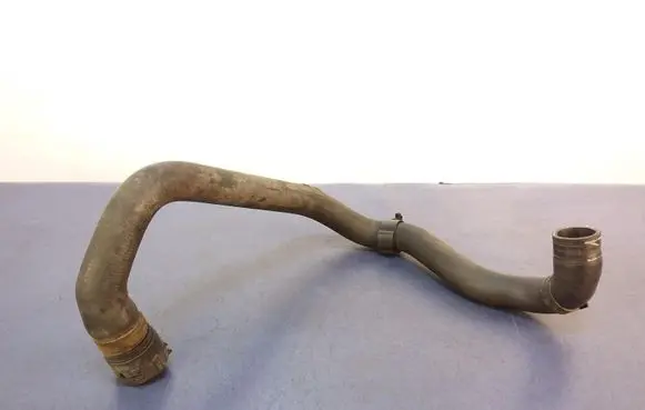 Volkswagen PASSAT B6 Engine coolant pipe/hose 3C0122101BC