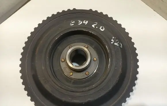 BMW 5 E39 Crankshaft pulley 1743305