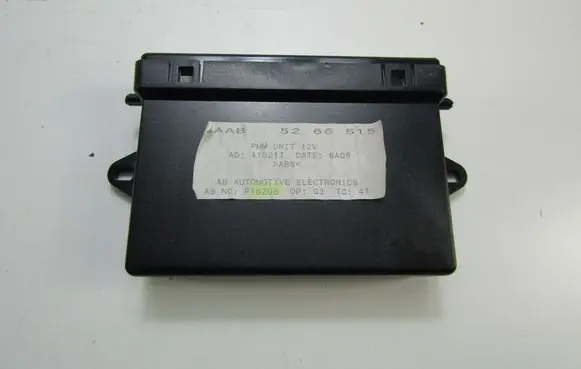 Saab 9-5 Central body control module 5266515