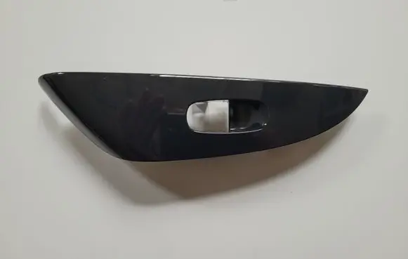 Nissan Leaf I (ZE0) Rear door window switch trim 829613NA0A