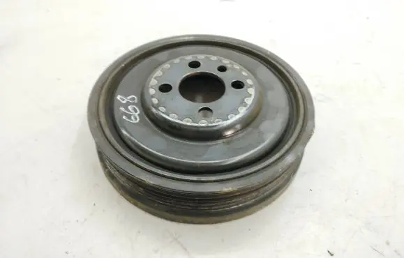 Volkswagen Golf VII Crankshaft pulley 04L105243