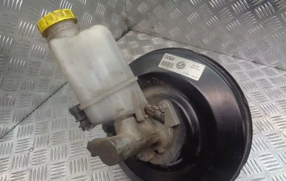 Alfa Romeo 147 Brake booster 46557915