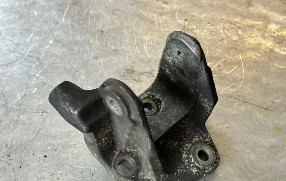 Dodge Journey Engine mounting bracket 30674