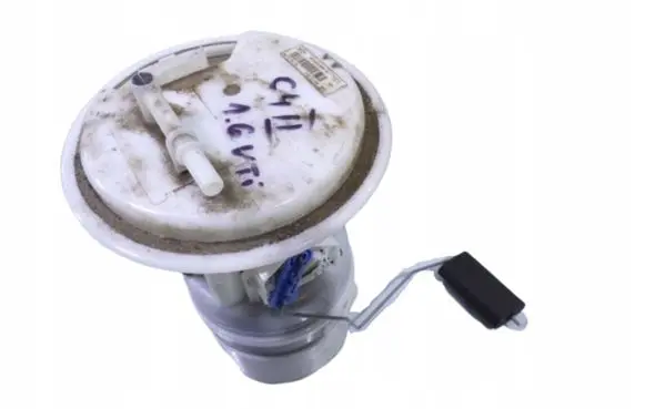 Citroen C4 II Fuel injection high pressure pump 9671704280
