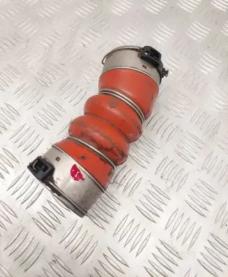 BMW 6 F06 Gran coupe Intercooler hose/pipe 7805401 11279410