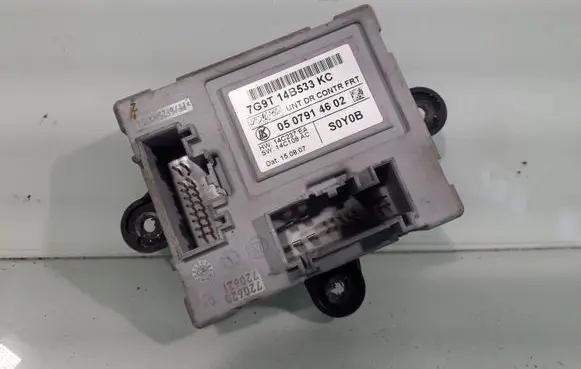 Volvo V70 Door control unit/module 7G9T14B533KC 0507914602