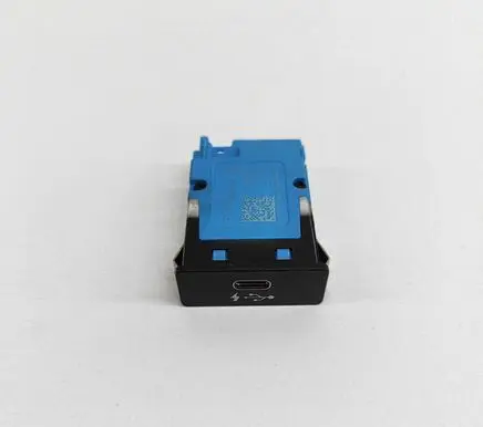 BMW X5 G05 USB socket connector 8711939