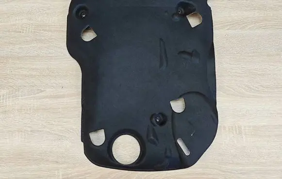 BMW 4 G22 G23 G24 G26 Heat shield in engine bay 8580383