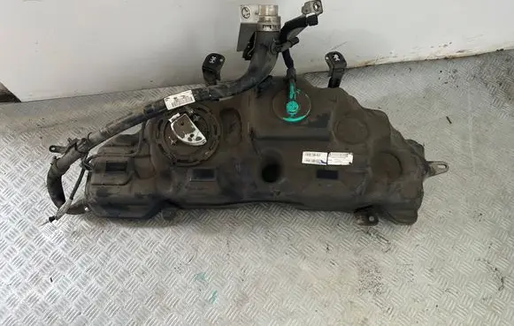Peugeot 508 II Fuel tank 