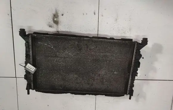 Ford Focus C-MAX Coolant radiator
