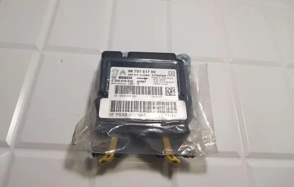 Peugeot 5008 Airbag control unit/module 9675181780 0285010830