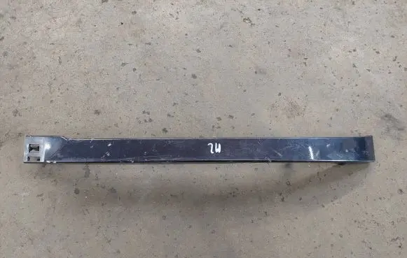 Mercedes-Benz ML W163 Under headlight/headlamp trim 1638260177
