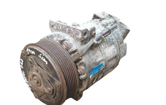 Renault Trafic III (X82) Air conditioning (A/C) compressor (pump) 8200848916B