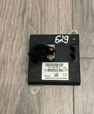 Mercedes-Benz E W211 Comfort/convenience module 2115450532 7202327000 00001017A