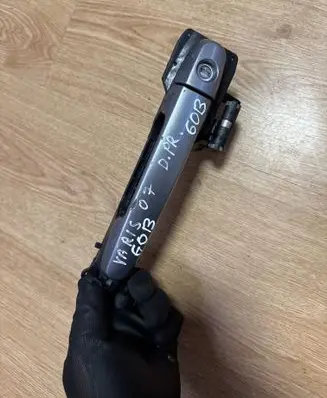 Toyota Yaris Front door exterior handle