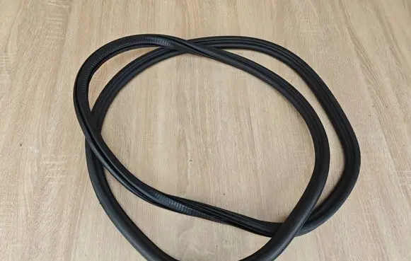 Audi A6 S6 C7 4G Front door rubber seal 4G0831721A