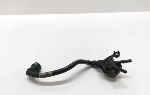 Porsche Panamera (970) Breather hose/pipe 97010631201