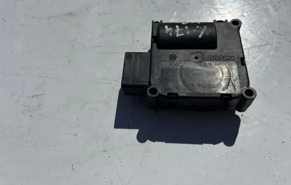 Audi A6 S6 C6 4F Air flap motor/actuator 4F0820511A