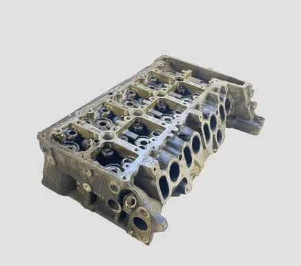 BMW 5 E60 E61 Engine head 7797678