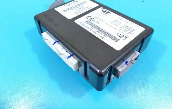 Hyundai i40 Central body control module 95400-3Z450 IMPRK1227716