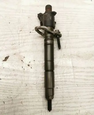 Volvo S60 Fuel injector 31303238 8445141 0445116