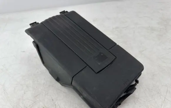 Volkswagen Golf VII Battery box tray cover/lid 3C0915443A