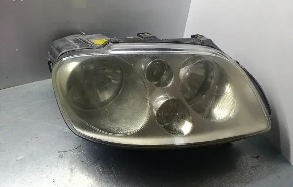 Volkswagen Touran I Headlight/headlamp 1T0941006D