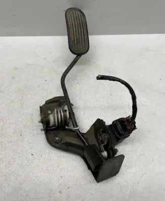 Toyota Avensis Verso Accelerator throttle pedal 7811116030