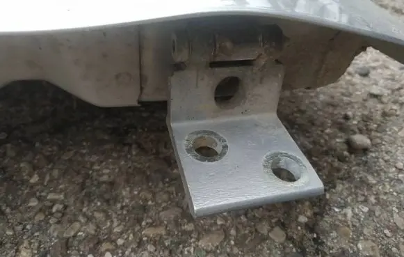 Citroen Xsara Front door upper hinge
